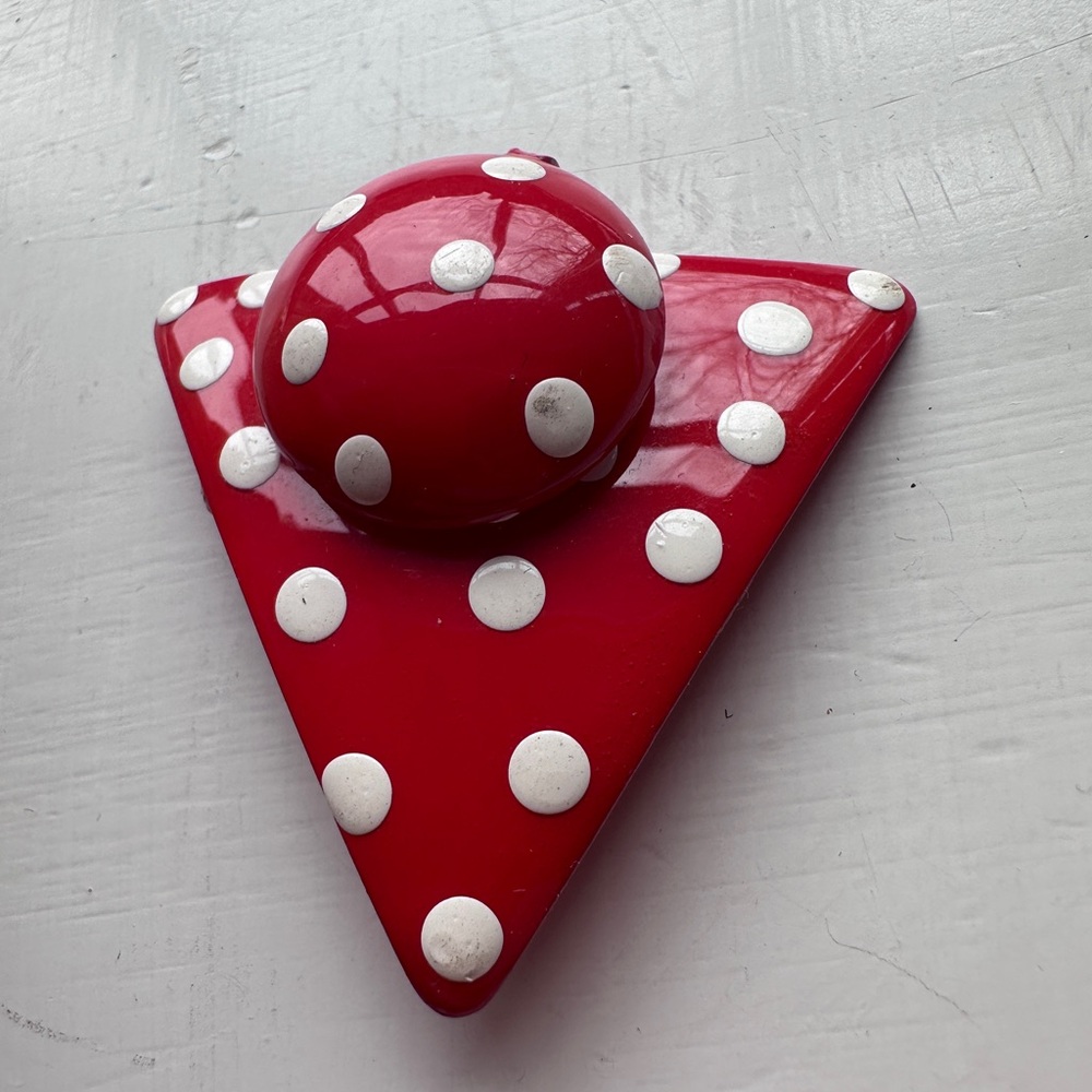 Vtg 80s 90s oversized funky Red white Polka Dot Clip-ons earrings triangle - Picture 4 of 10